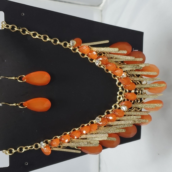 Bijou  Orange statement necklace with earrings set - Picture 2 of 5